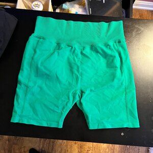 Victoria's Secret PINK Active Shorts Like NEW Green With Pockets XL